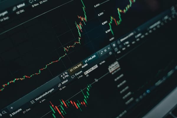 High-Frequency Sentiment Trading: When AI Reacts Before the Market Does
