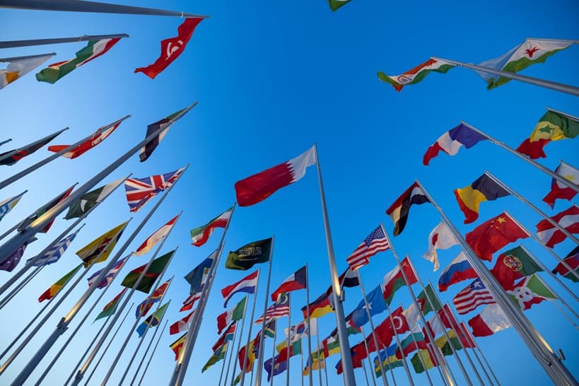 Localization: Context as a Competitive Architecture